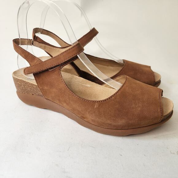 Dansko Marcy Slingback Wedge Sandal EU 39 US 8.5-9 Brown Nubuck Peep Toe Leather - Picture 2 of 6